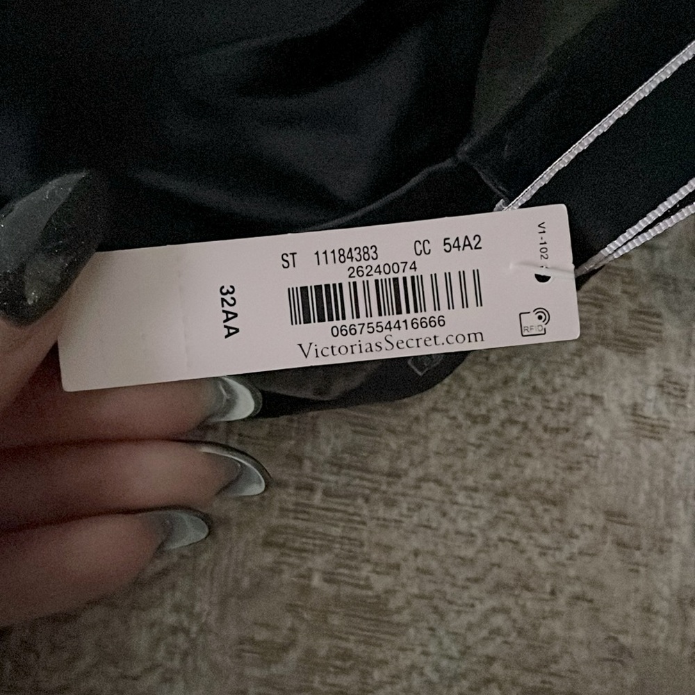 Victoria’s Secret Very Sexy So Obsessed Push-Up Bra - Picture 7 of 8